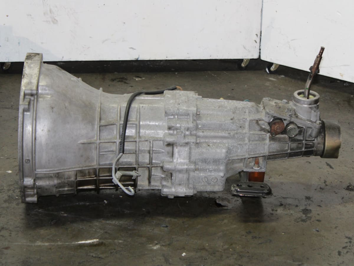 Transmisión manual 2.5L 6 cilindros RB25DET para Nissan Skyline R33 (1994–1997)