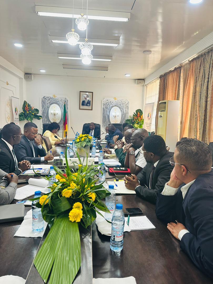 CAMEROUN 🇨🇲  𝐌𝐀Ï𝐒 : 𝐋𝐄 𝐆𝐎𝐔𝐕𝐄𝐑𝐍𝐄𝐌𝐄𝐍𝐓 𝐄𝐓 𝐋𝐄𝐒 𝐀𝐂𝐓𝐄𝐔𝐑𝐒 DU SECTEUR PRIVÉ 𝐃𝐄 𝐋𝐀 𝐅𝐈𝐋𝐈È𝐑𝐄 𝐎𝐏𝐓𝐄𝐍𝐓 𝐏𝐎𝐔𝐑 𝐔𝐍𝐄 𝐒𝐔𝐒𝐏𝐄𝐍𝐒𝐈𝐎𝐍 𝐃𝐄𝐒 𝐈𝐌𝐏𝐎𝐑𝐓𝐀𝐓𝐈𝐎