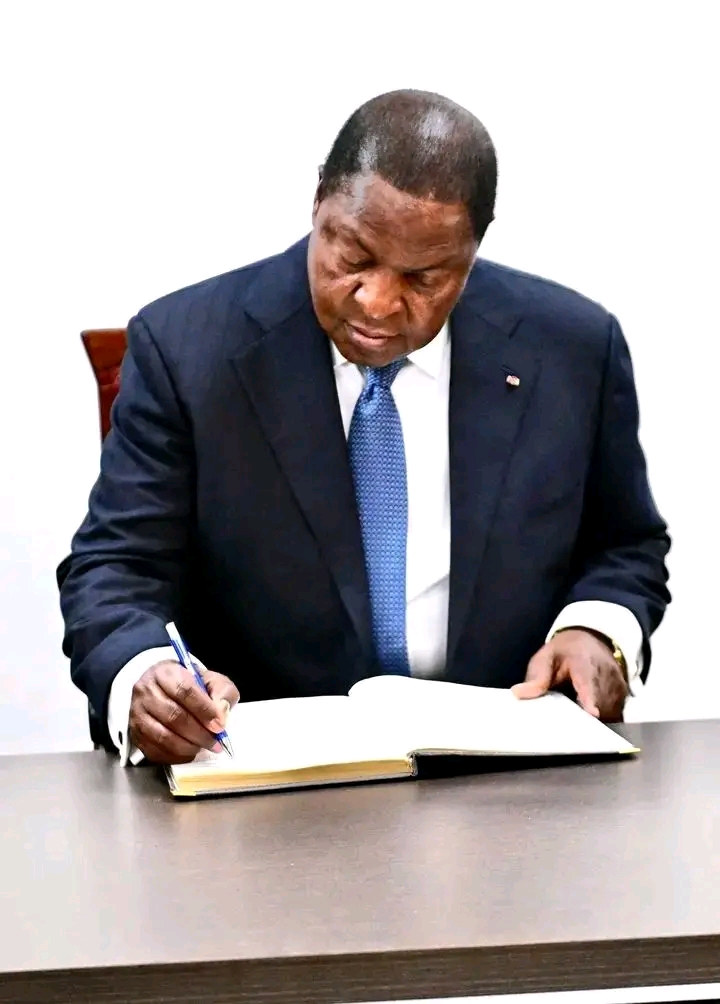 RCA🇨🇫  S. E M le Président de la 7 ème République le Prof Faustin Archange Touadera vient de nommer un nouveau Gouvernement