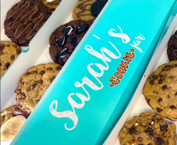 Sara's Cookies logo