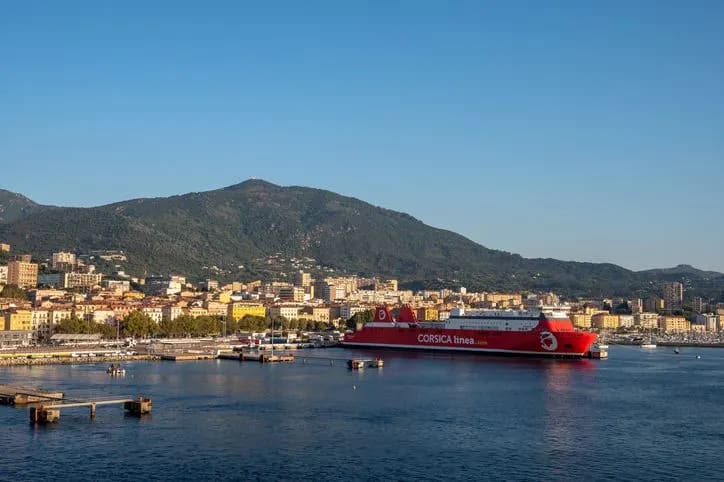 louer voiture ajaccio.jpg