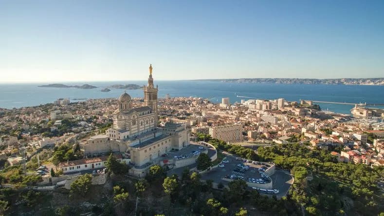 location utilitaire marseille.jpg