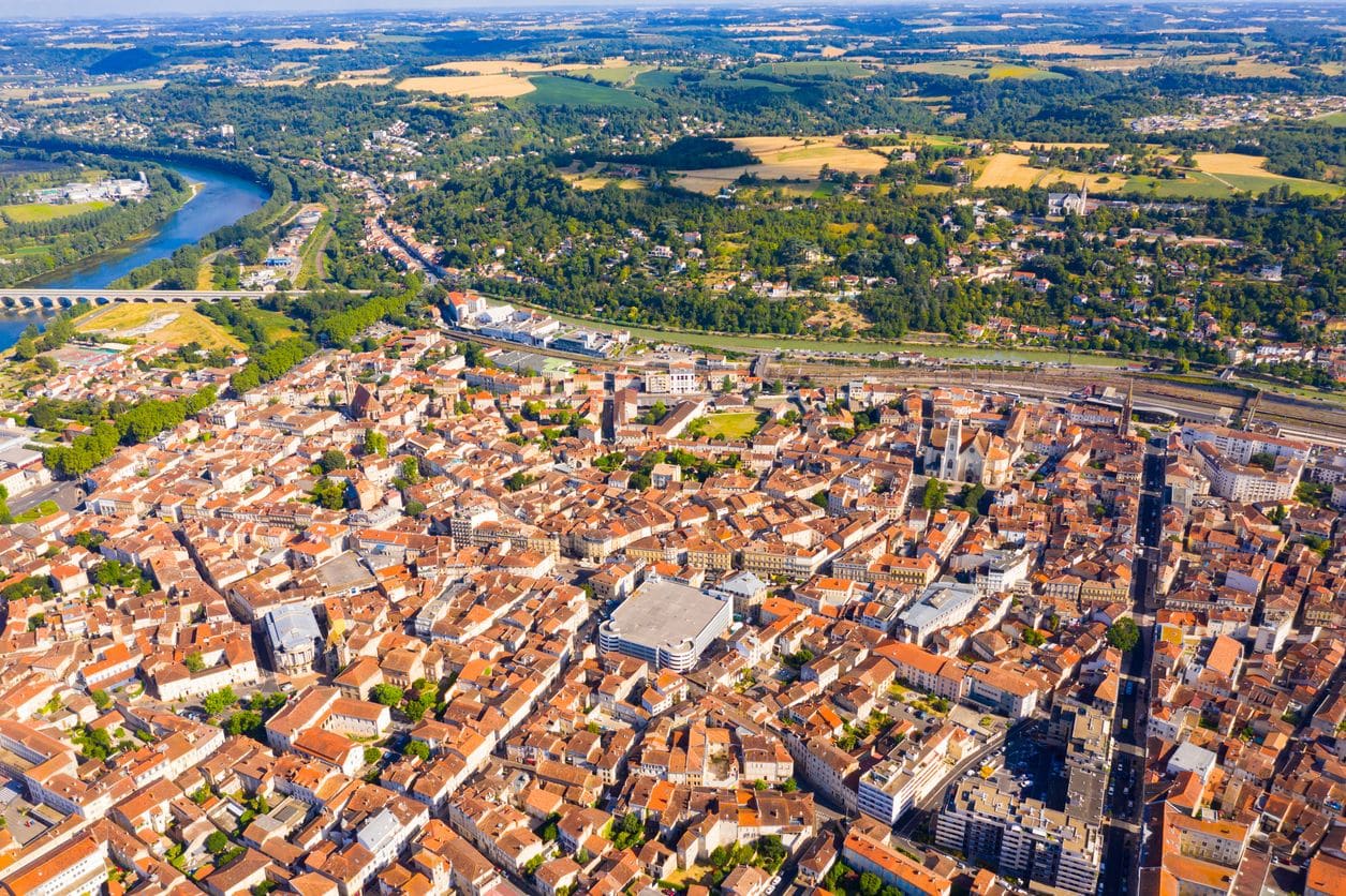 location utilitaire à agen.jpg
