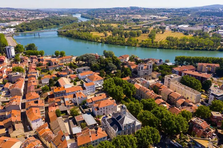 Givors Location Voiture.jpg