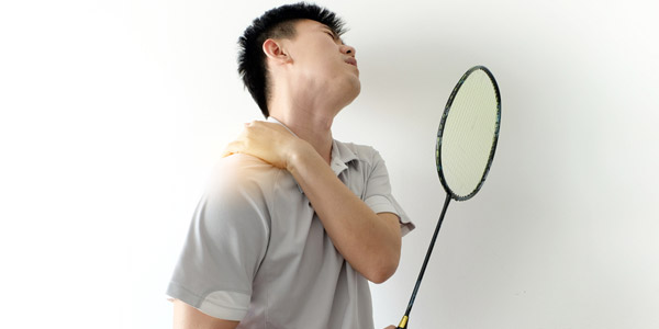 Cedera bahu saat badminton