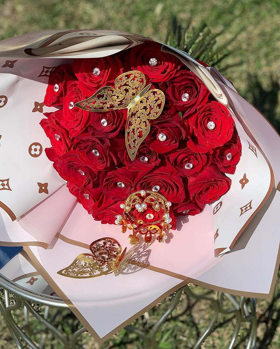 Diamond flowers, sparkling flowers, birthday flowers