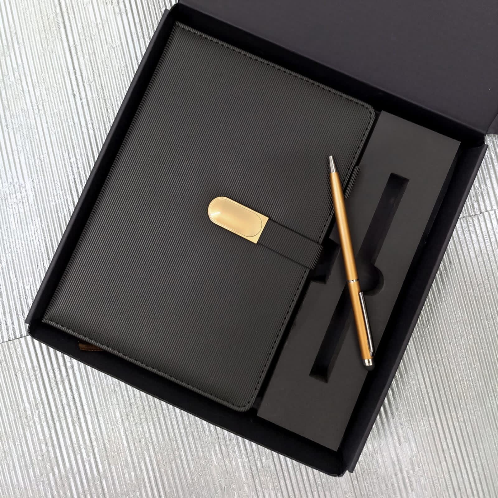 Black and Gold Giftset