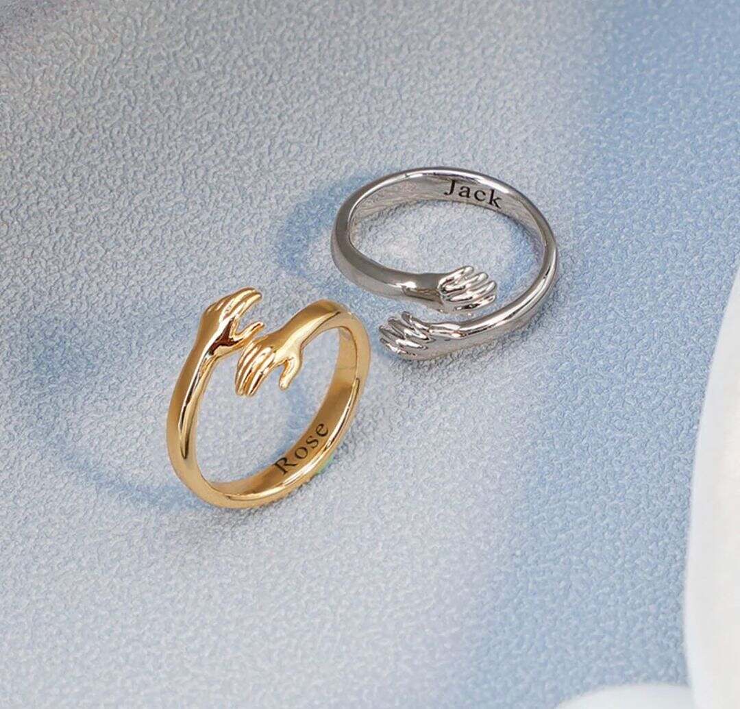Hug rings