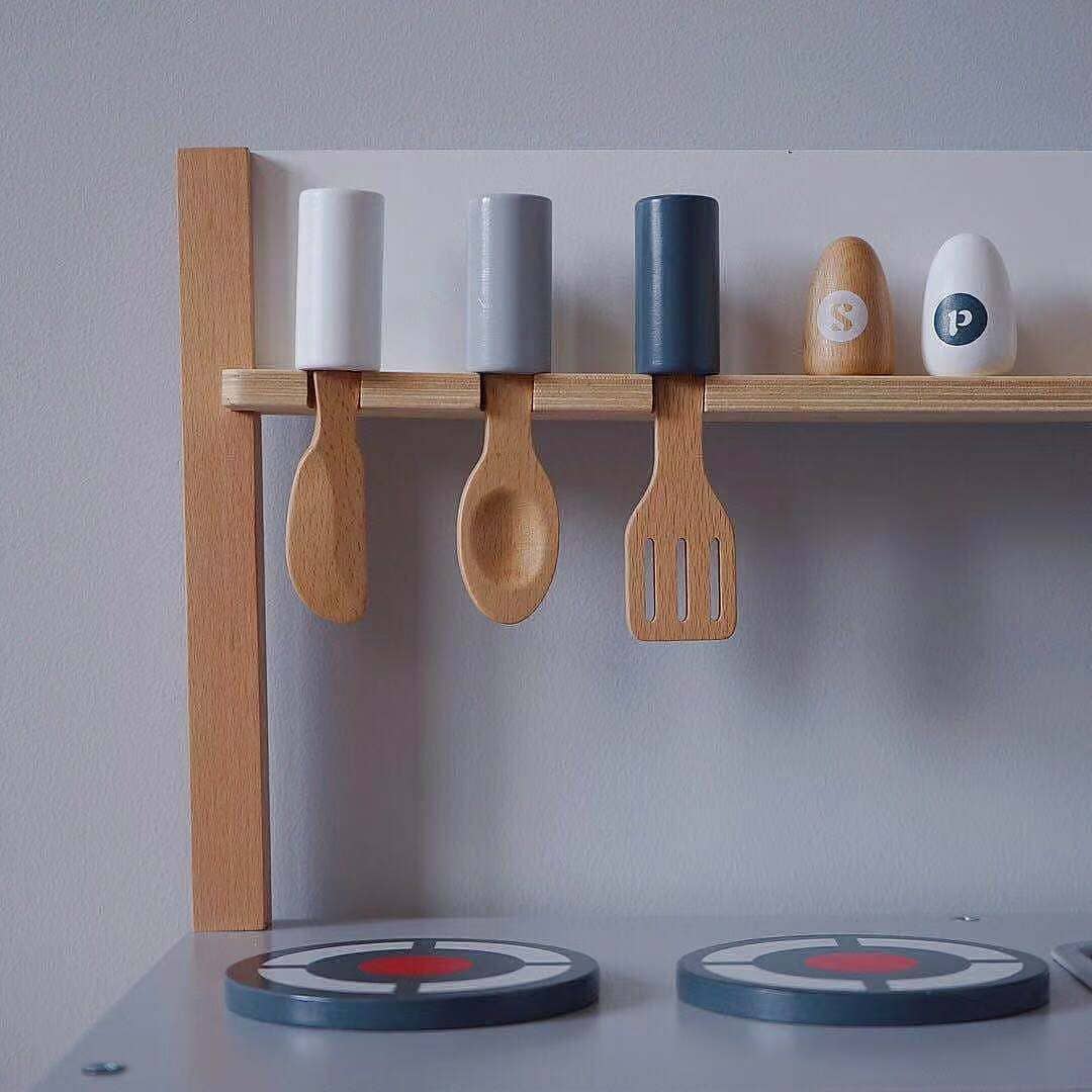 Wooden pretend play kitchen - Image 2