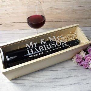 Customized wooden wine box, personalized wooden wine box, Wedding gifts, Anniversary gifts.
