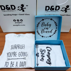 Pregnancy announcement hamper