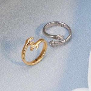 Hug rings