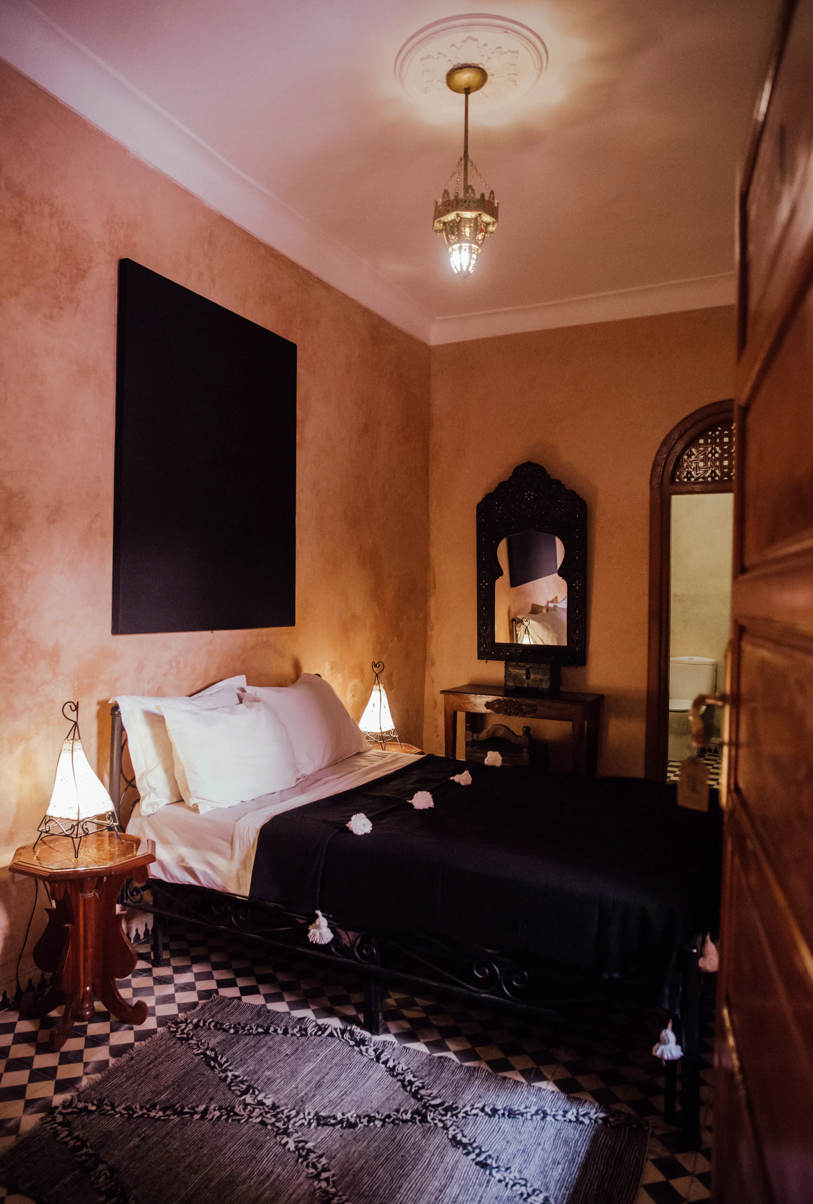 Jawhara room at Riad Bensaid Marrakech - double room with king size bed and traditional Moroccan decor