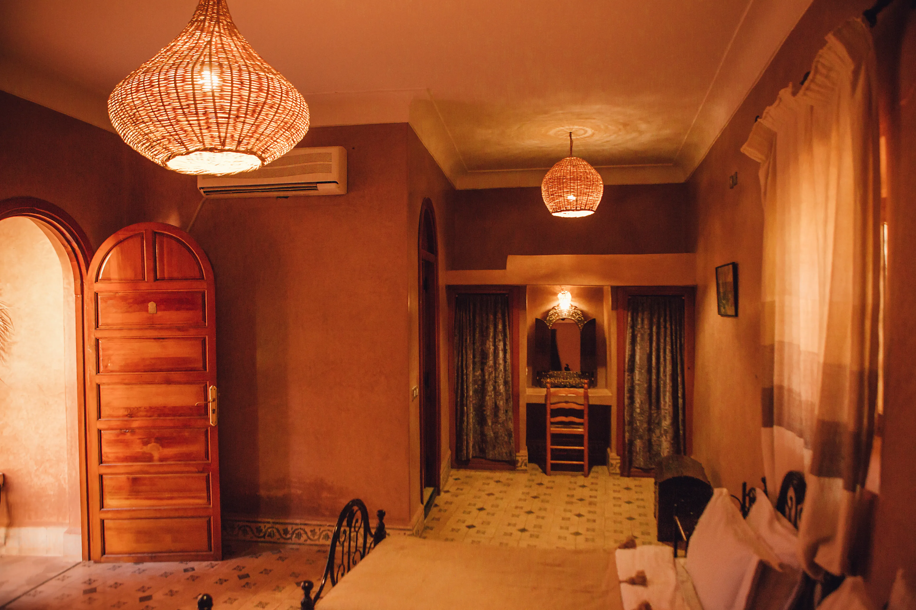 Ambra Room authentic Moroccan details - Traditional furnishings at Riad Bensaid