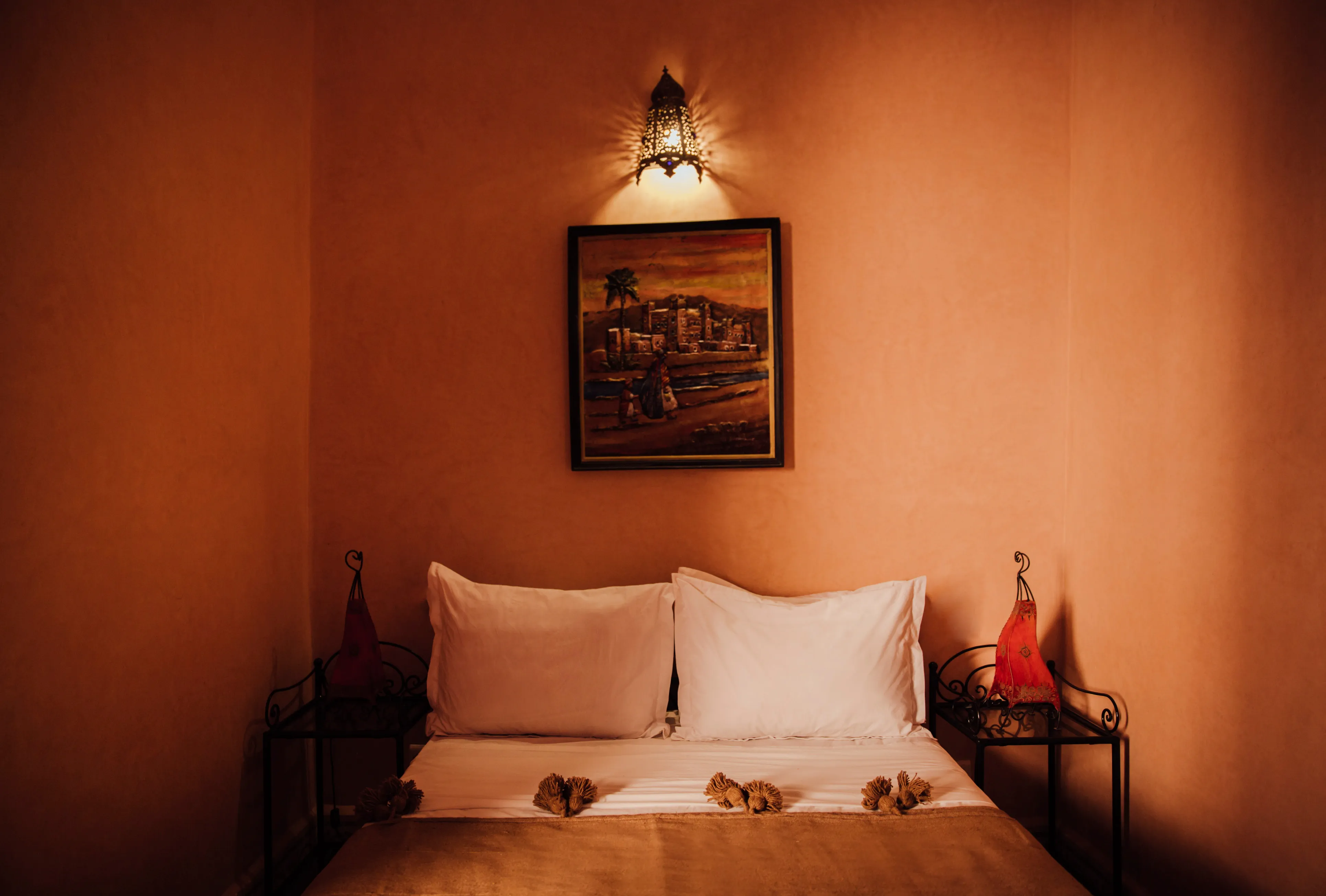 Dalia Room elegant interior - Traditional Moroccan accommodation in Marrakech medina