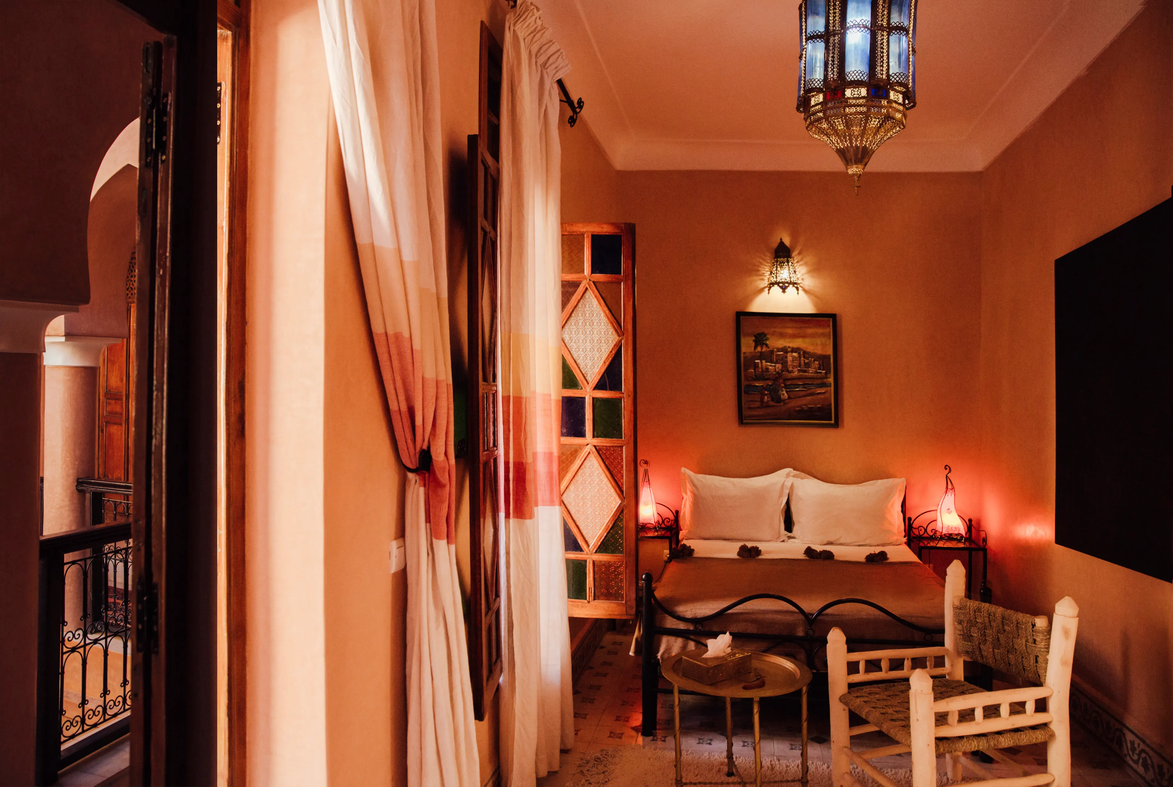 Different angle of Dalia room at Riad Bensaid showcasing flexible accommodation in historic Medina