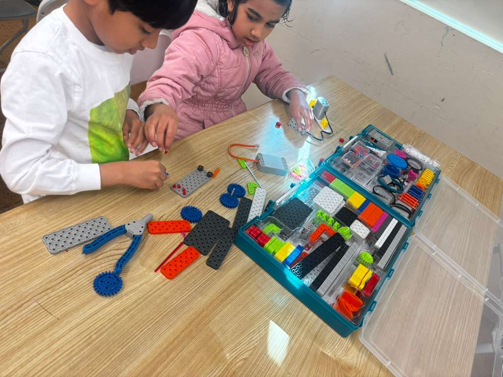 Young Gates STEM Activity