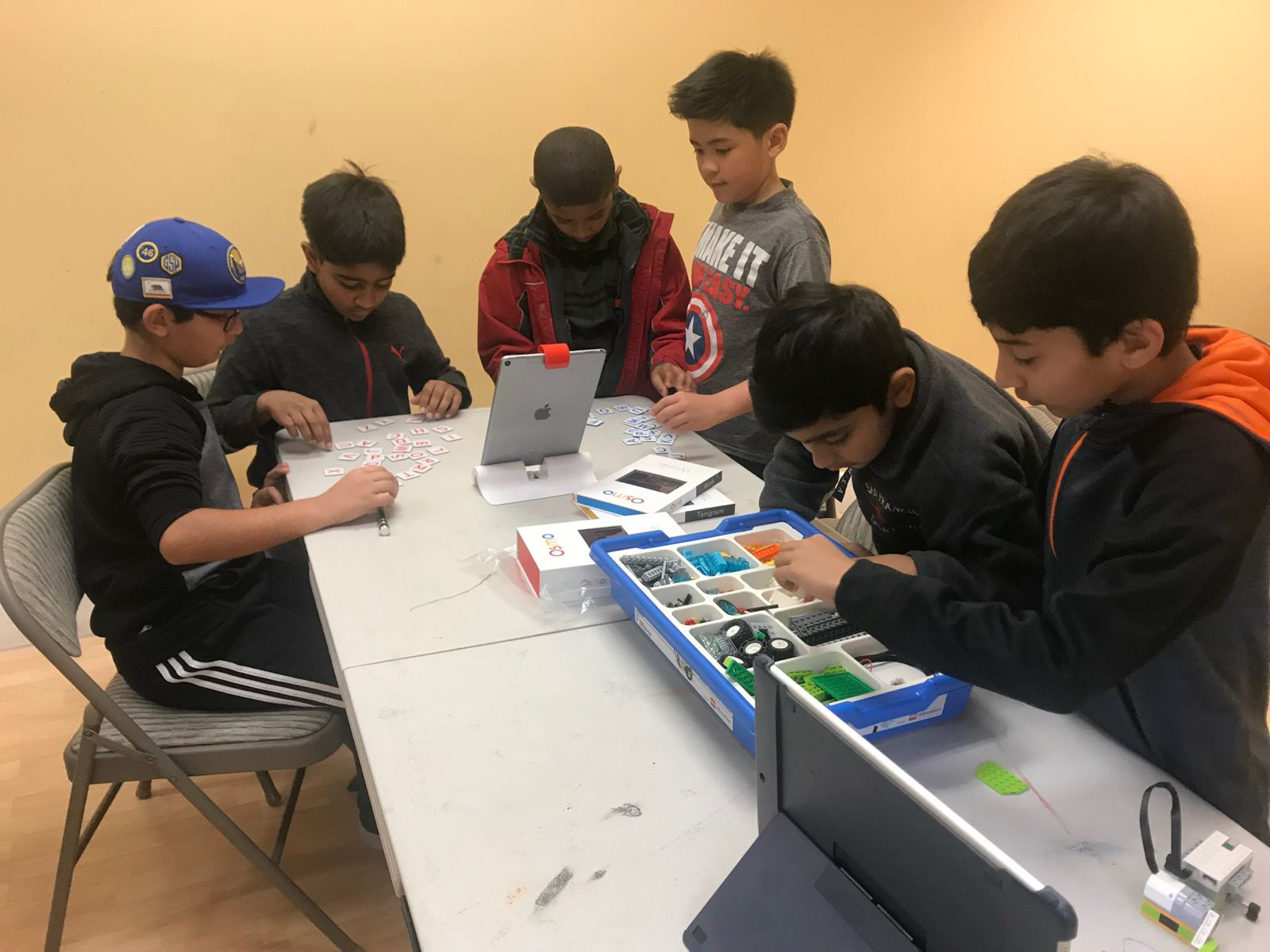 Students collaborating in STEM