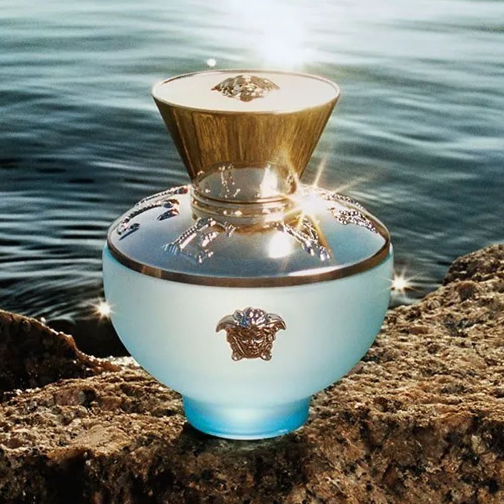 versace-dylan-turquoise-set-cadou-apa-de-toaleta-femei-100ml-301940-4.png c9d2f25befe5398727fea500be630b81