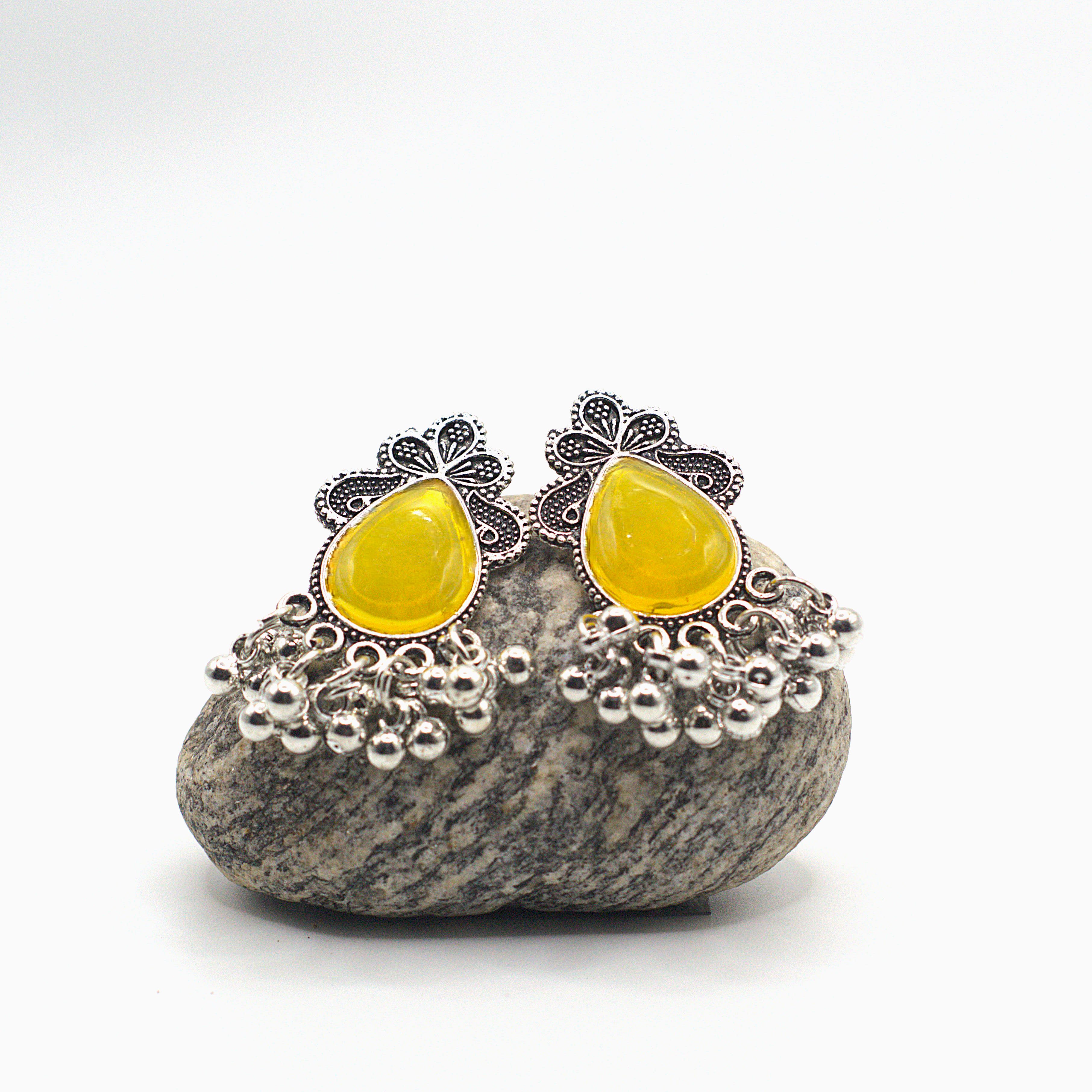 Vintage Floral Amber Earrings