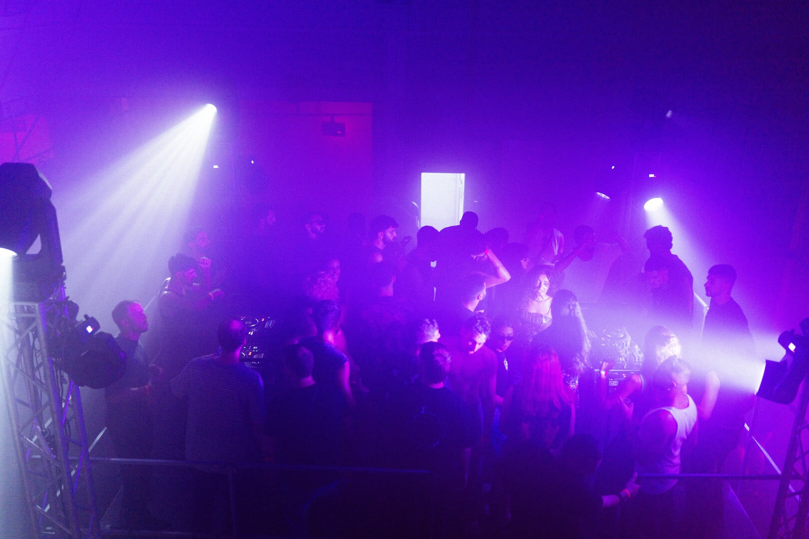 OPENING PARTY: DARAQ Crew