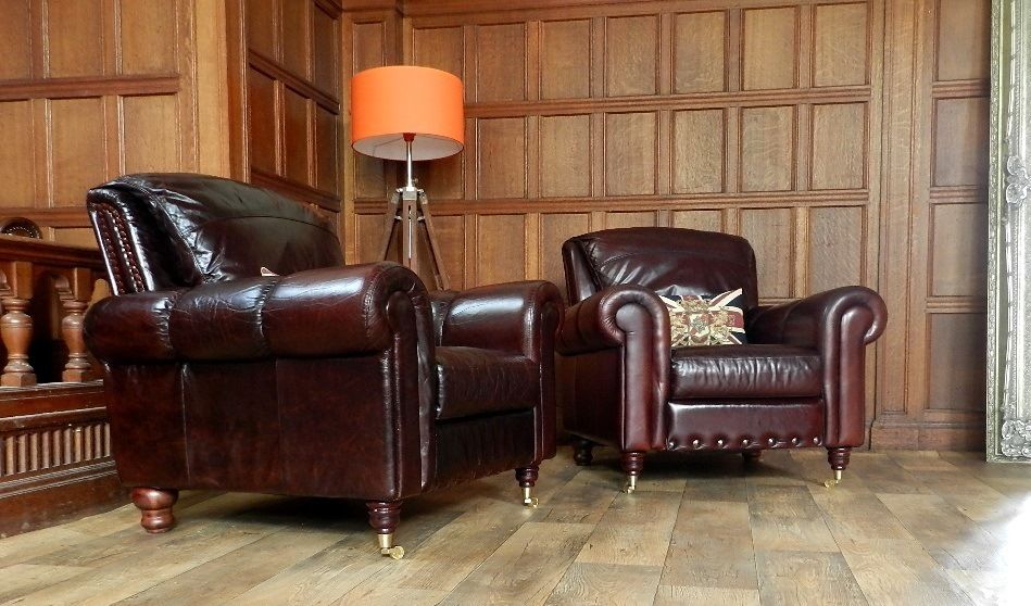 Pair of Victorian Style Cigar Conker Brown Leather Chesterfield Club Armchairs