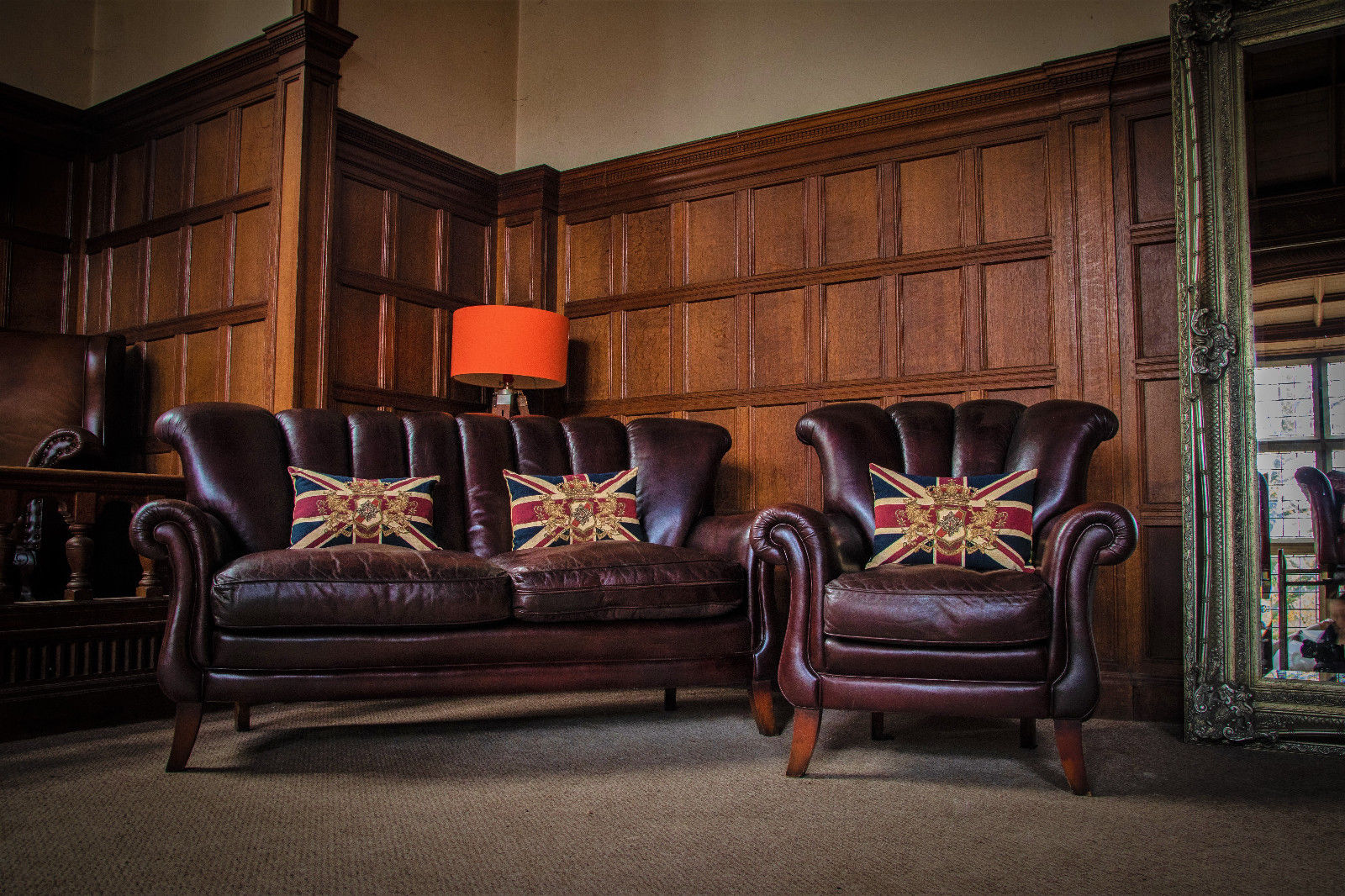 Wade Blake Antique Brown Leather Chesterfield Suite 2/3 Seater Sofa & Armchair