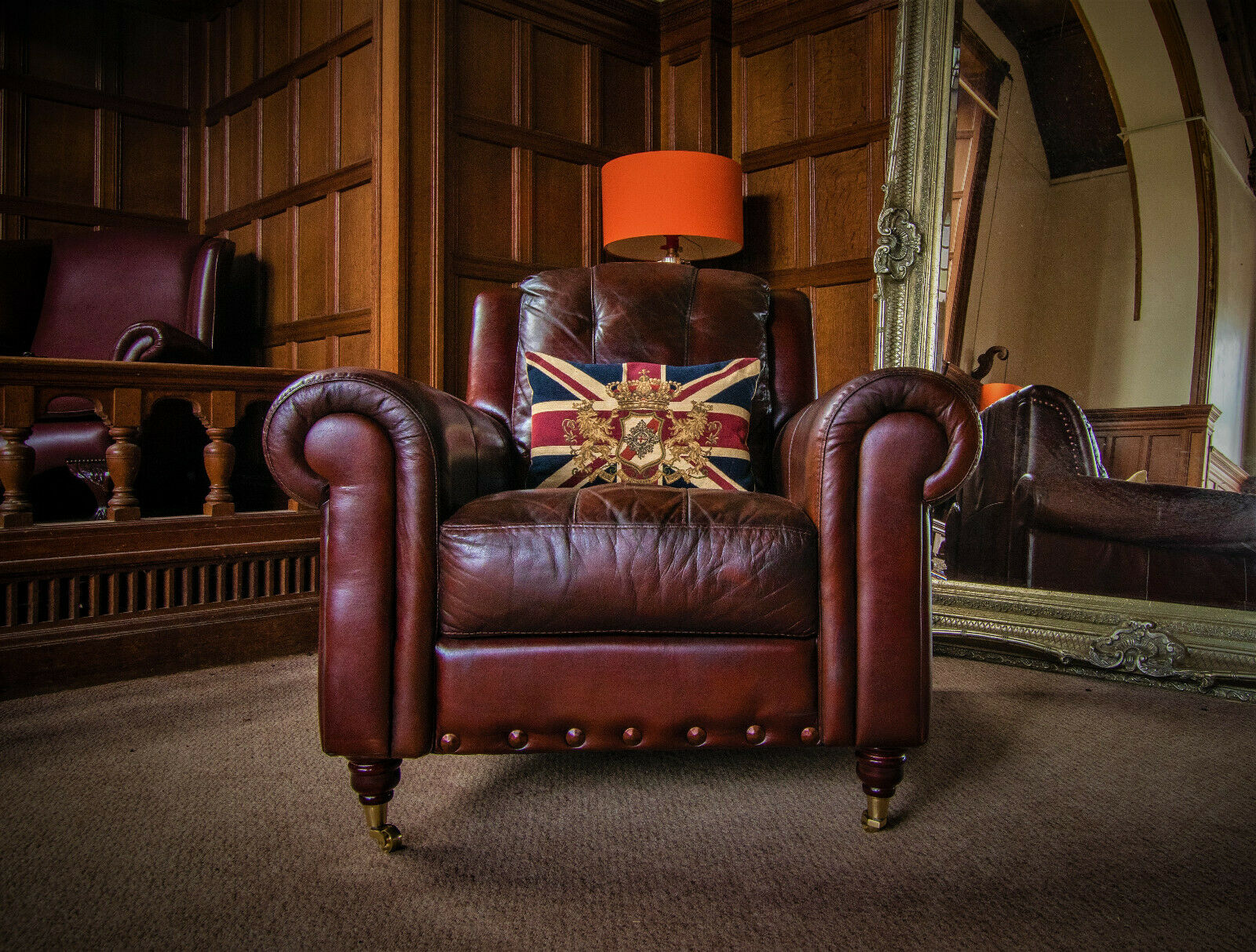 Victorian Style Hand Antiqued Cigar Tan Brown Leather Chesterfield Club Armchair