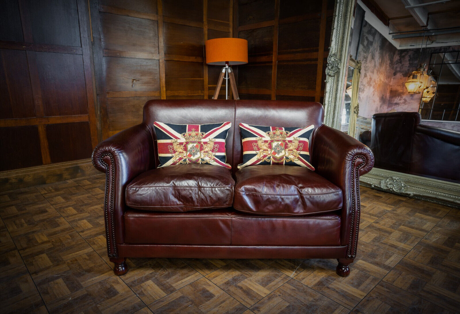 Petit Tetrad Keats Antique Chestnut Tan Leather Chesterfield 2 Seater Club Sofa