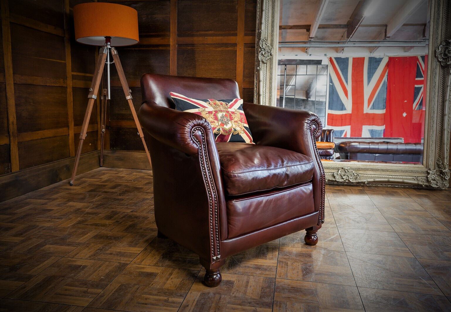 Petit Tetrad Keats Antique Chestnut Leather Chesterfield Club Chair Two of Pair