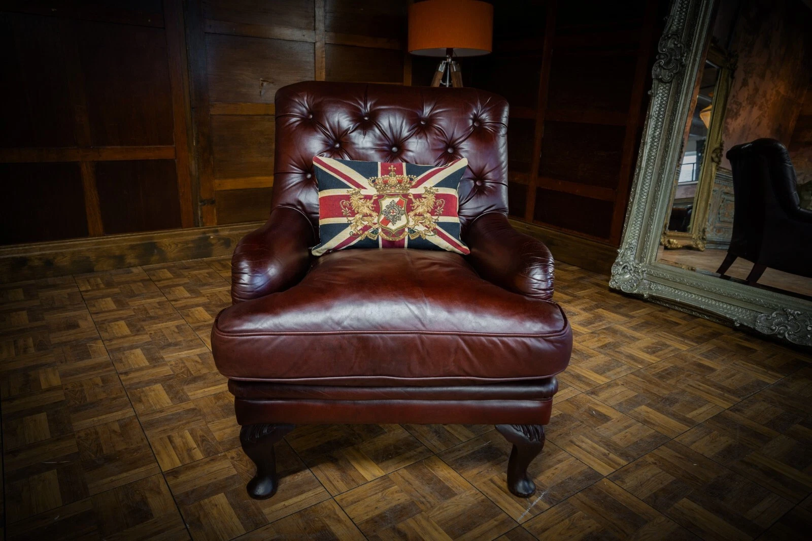 Tetrad Howard & Sons Antique Style Chestnut Leather Chesterfield Club Armchair
