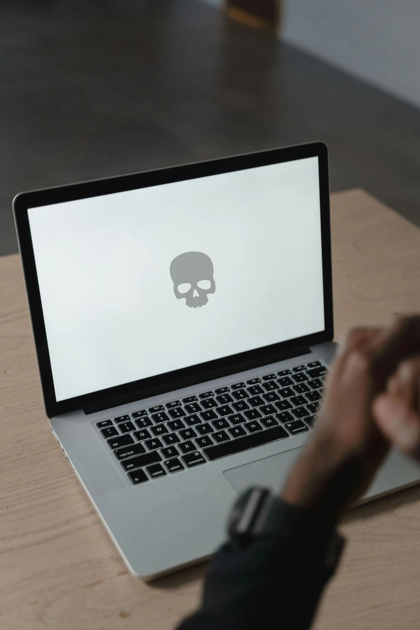 Portada del artículo Dark patterns y defensa del consumidor en Perú: qué son y cómo analizarlos jurídicamente
