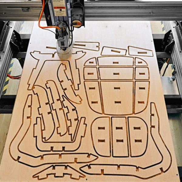 Découpe bois et plastique à la forme (CNC)