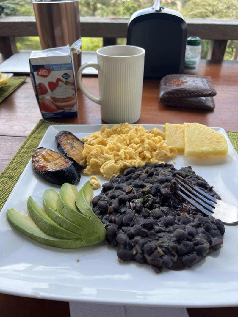 Guanacaste, Costa Rica - Sol Pathway Adventures mountain biking tour
