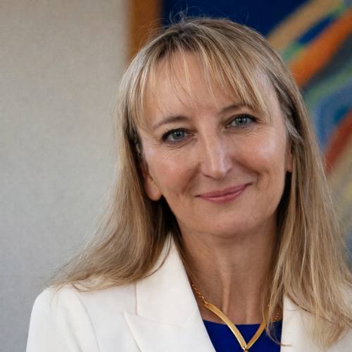 الأستاذة داغمارا ديميتريو