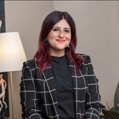 حنين منصوري