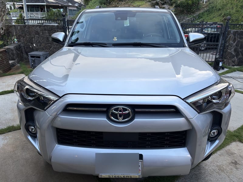 Toyota 4Runner front end after a hand wash and exterior detail