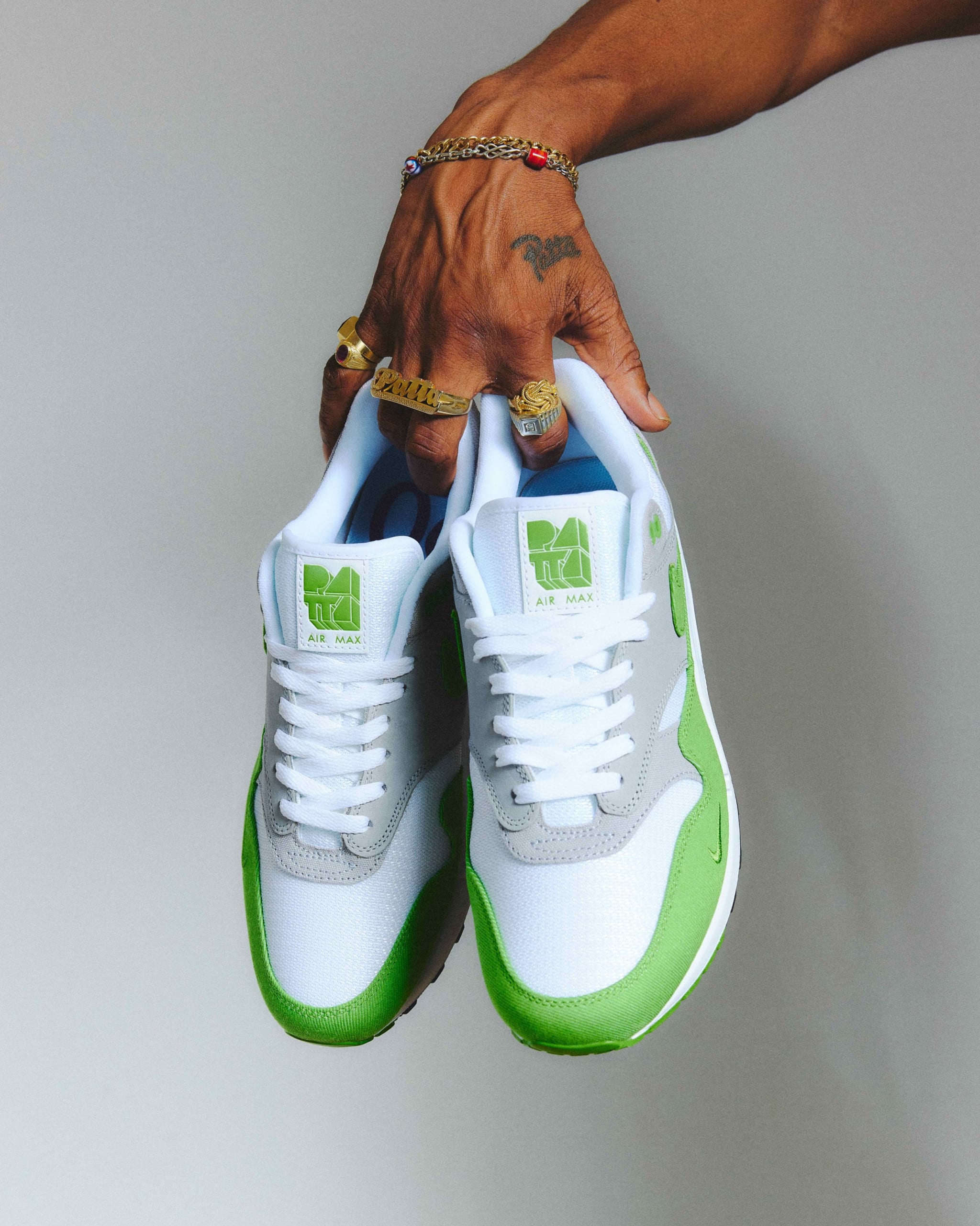 Scarpe nike con etichetta sales