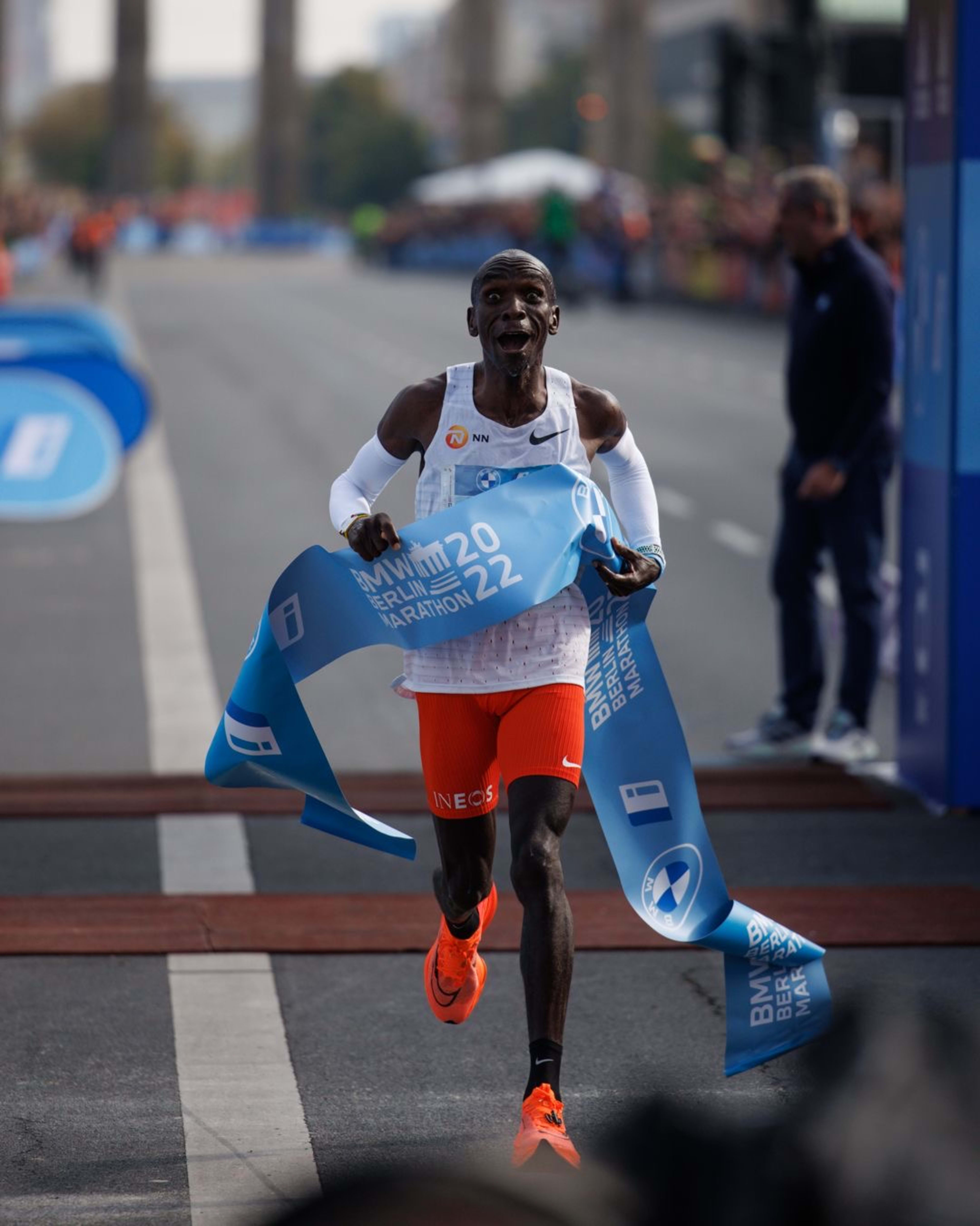 Nike running kipchoge best sale