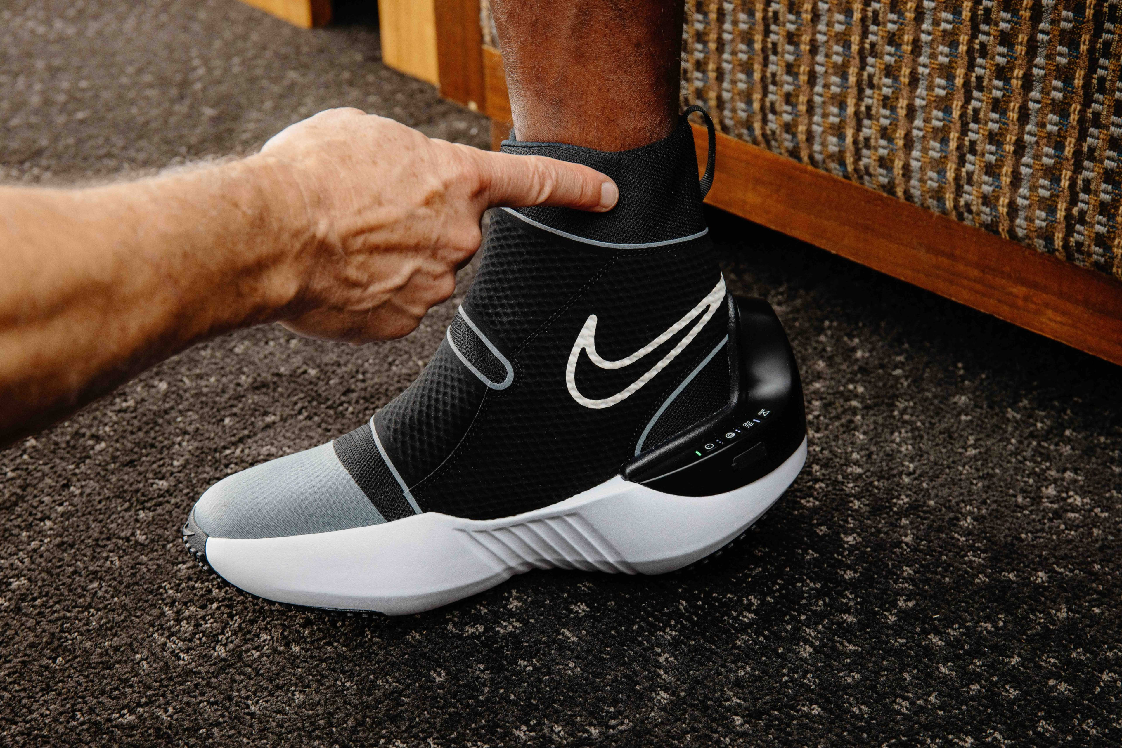 Nike shoes with sensor built in 2025