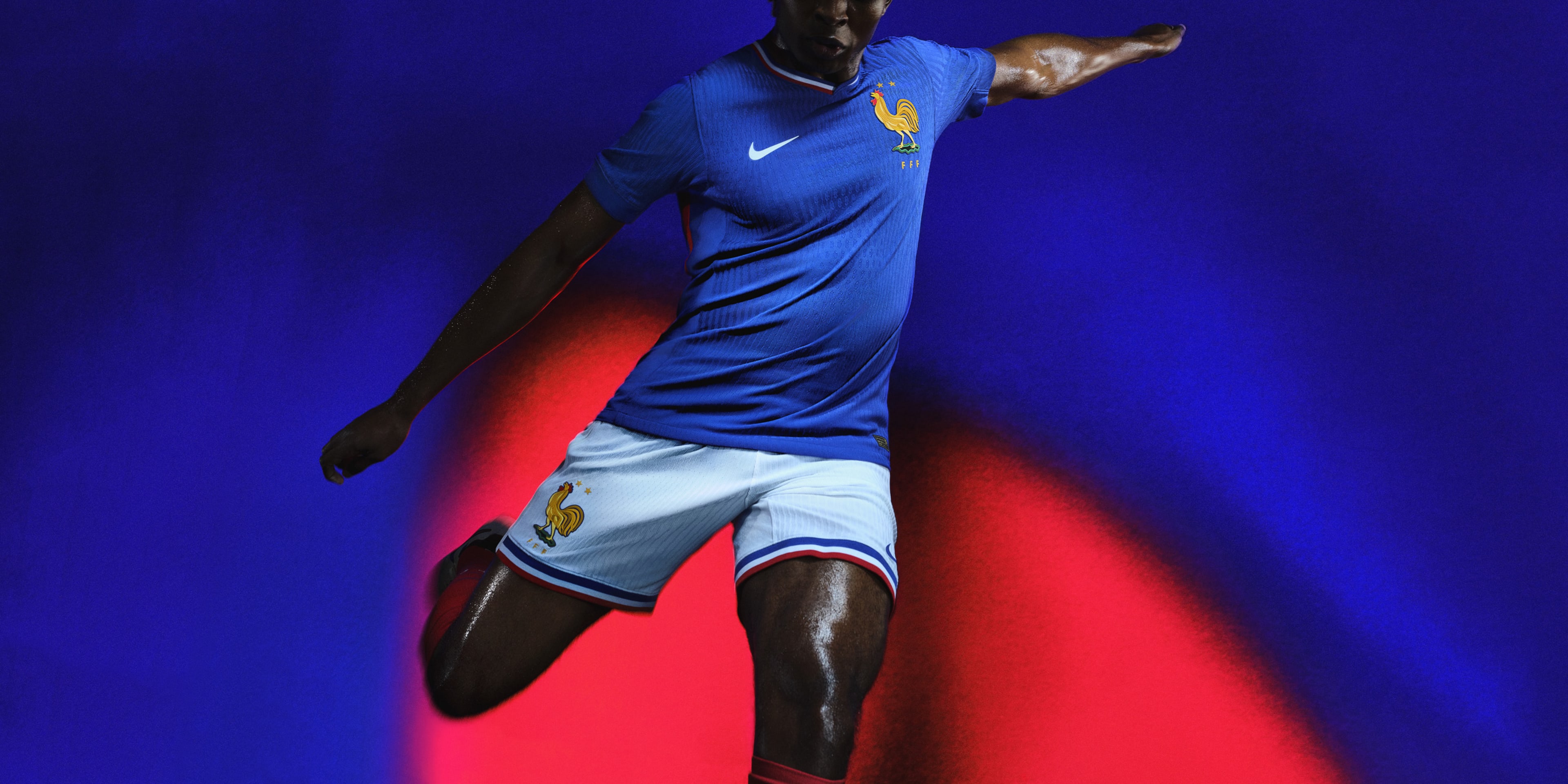 Los kits Nike de las selecciones nacionales llevan la tecnologia Dri FIT ADV al campo de juego. NIKE Inc