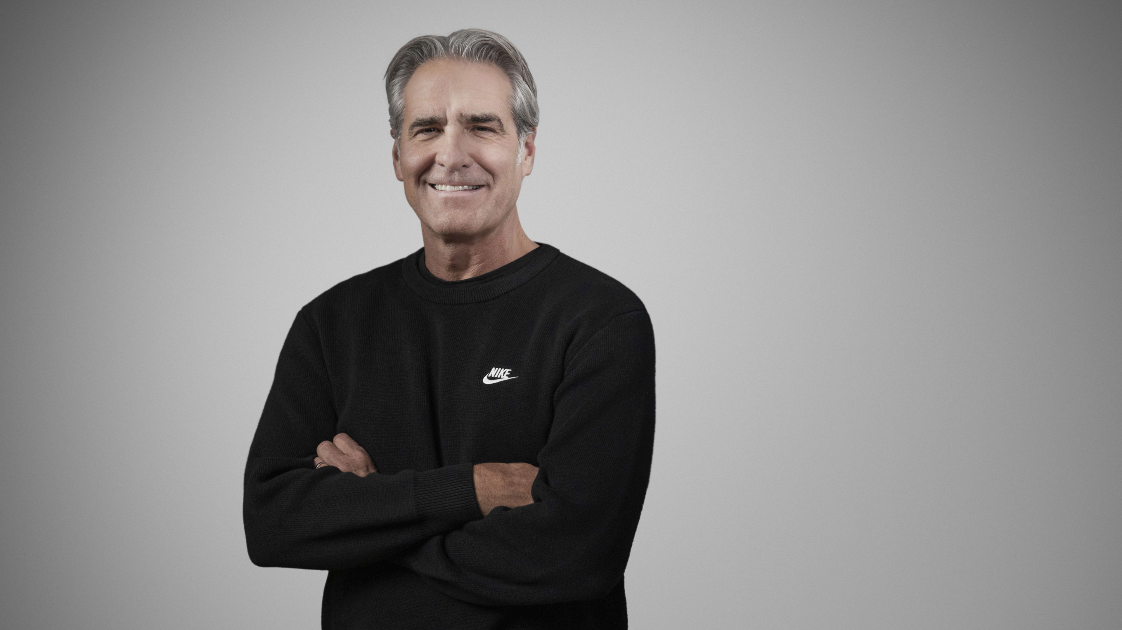 Elliot nike deals