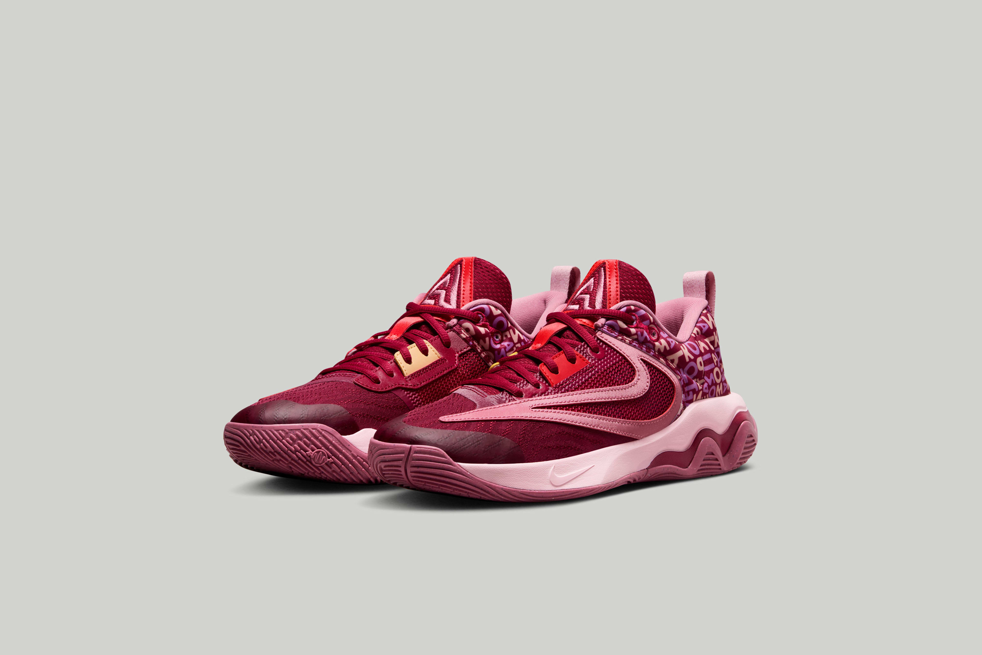 Breast cancer basketball shoes 2025