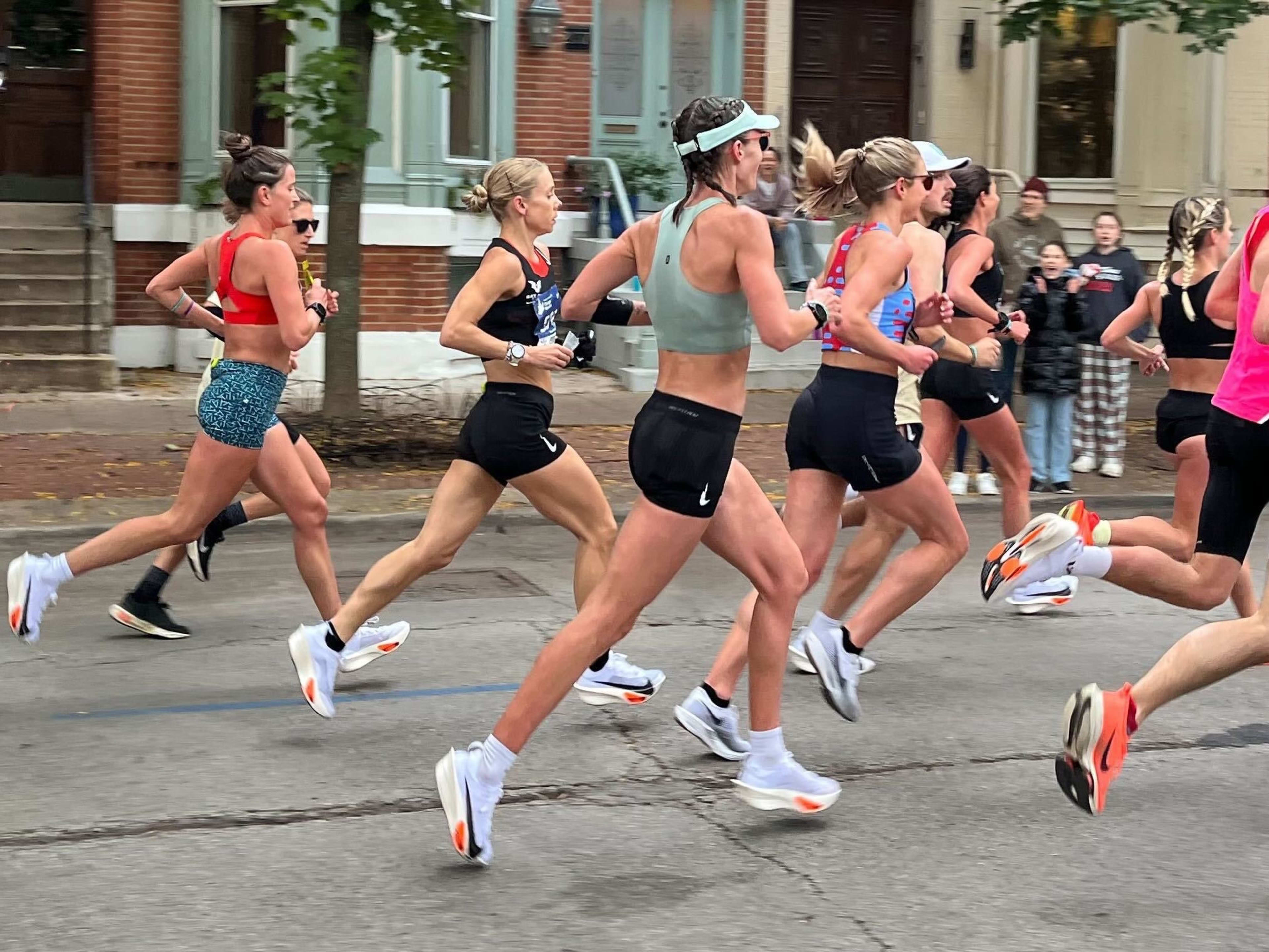 Nike marathon deals