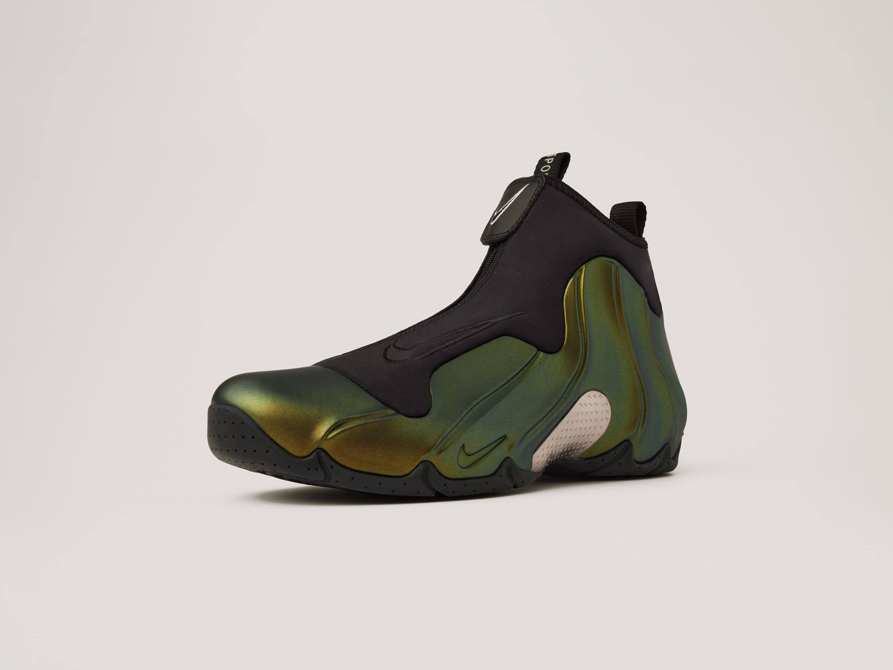 Nike SNKRS Showcase presentation en exclu des prochaines sorties chaussures et vetements NIKE Inc