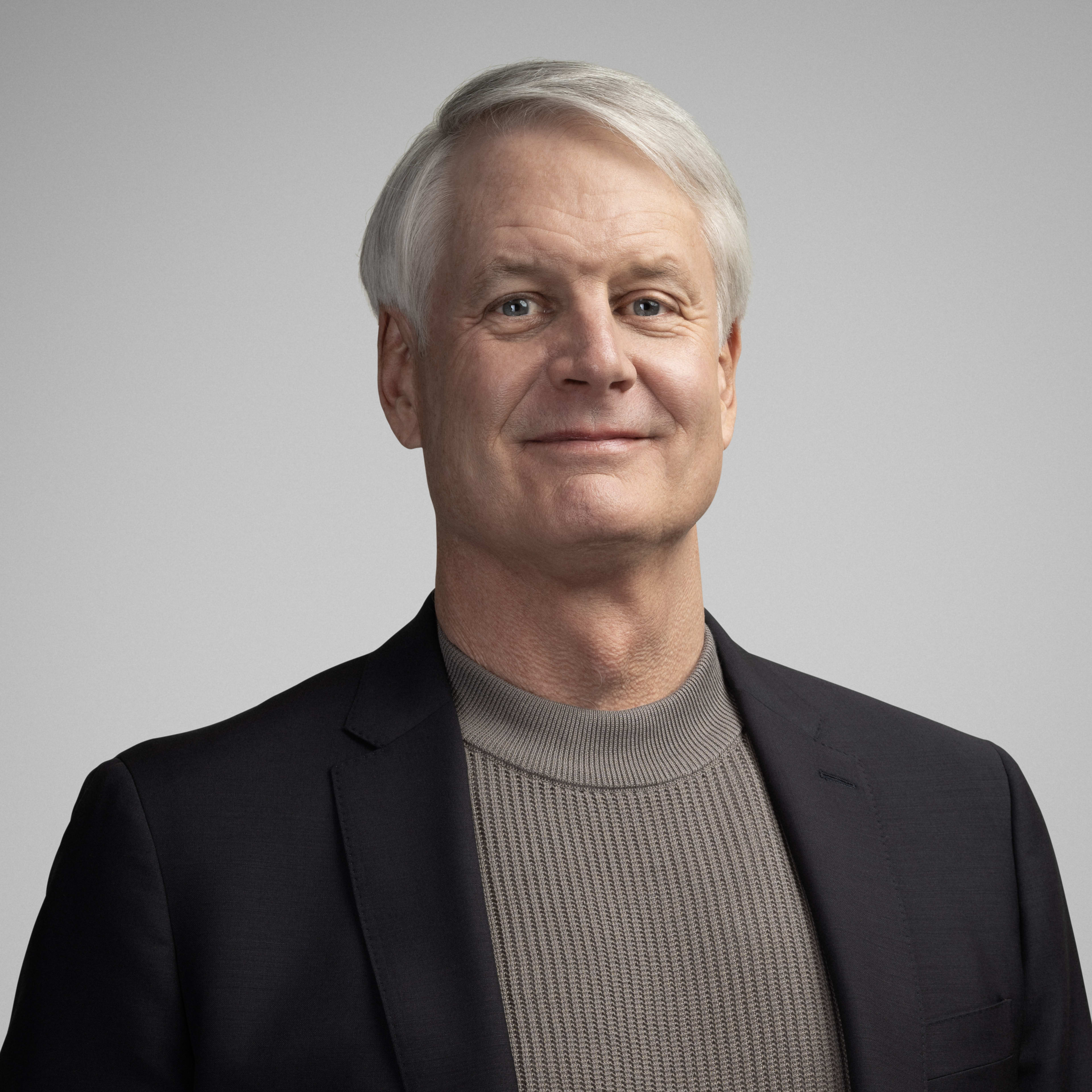 Nike Inc Leadership John Donahoe 0264 Square