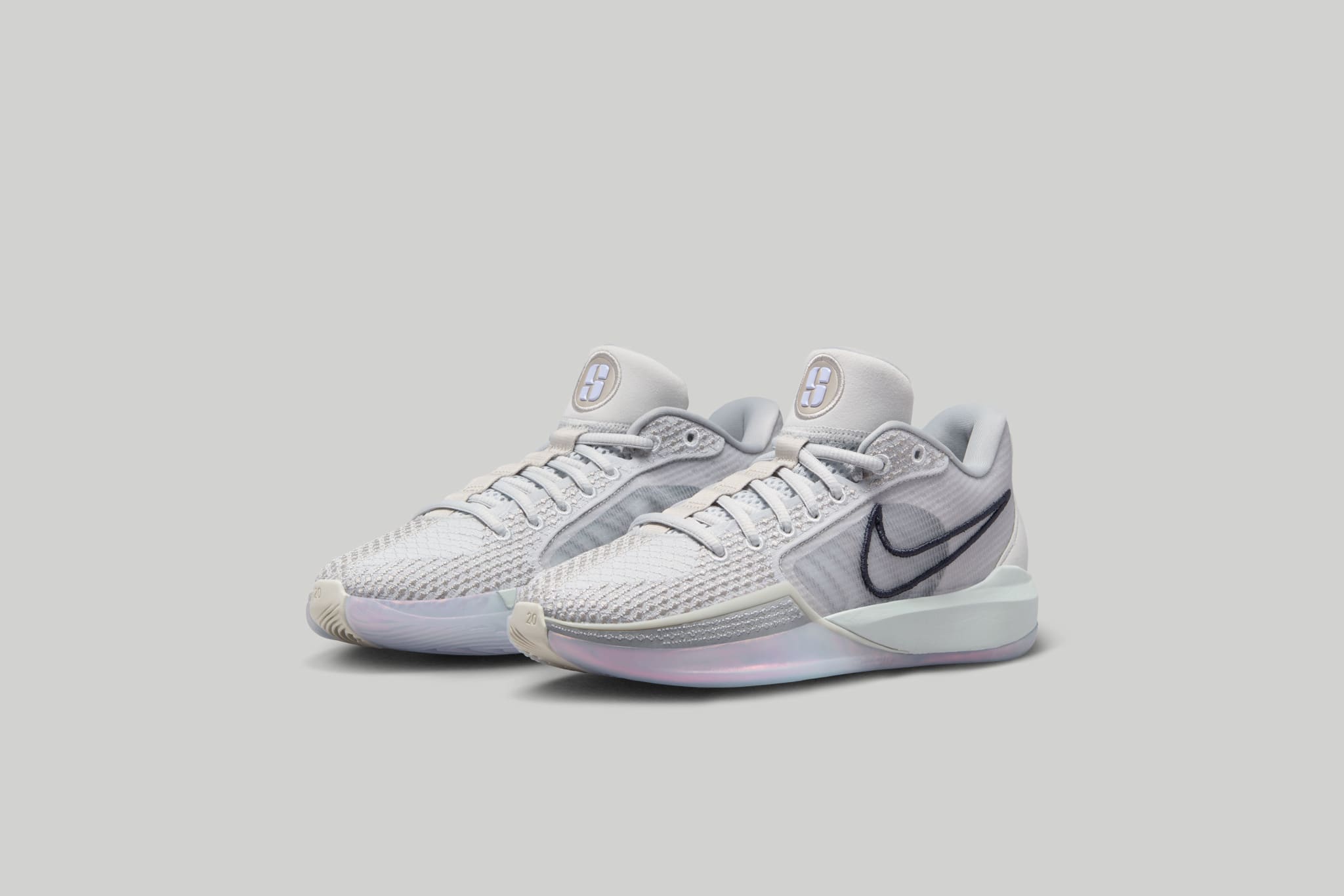 On the Court：Nike Basketballシューズ — NIKE, Inc.