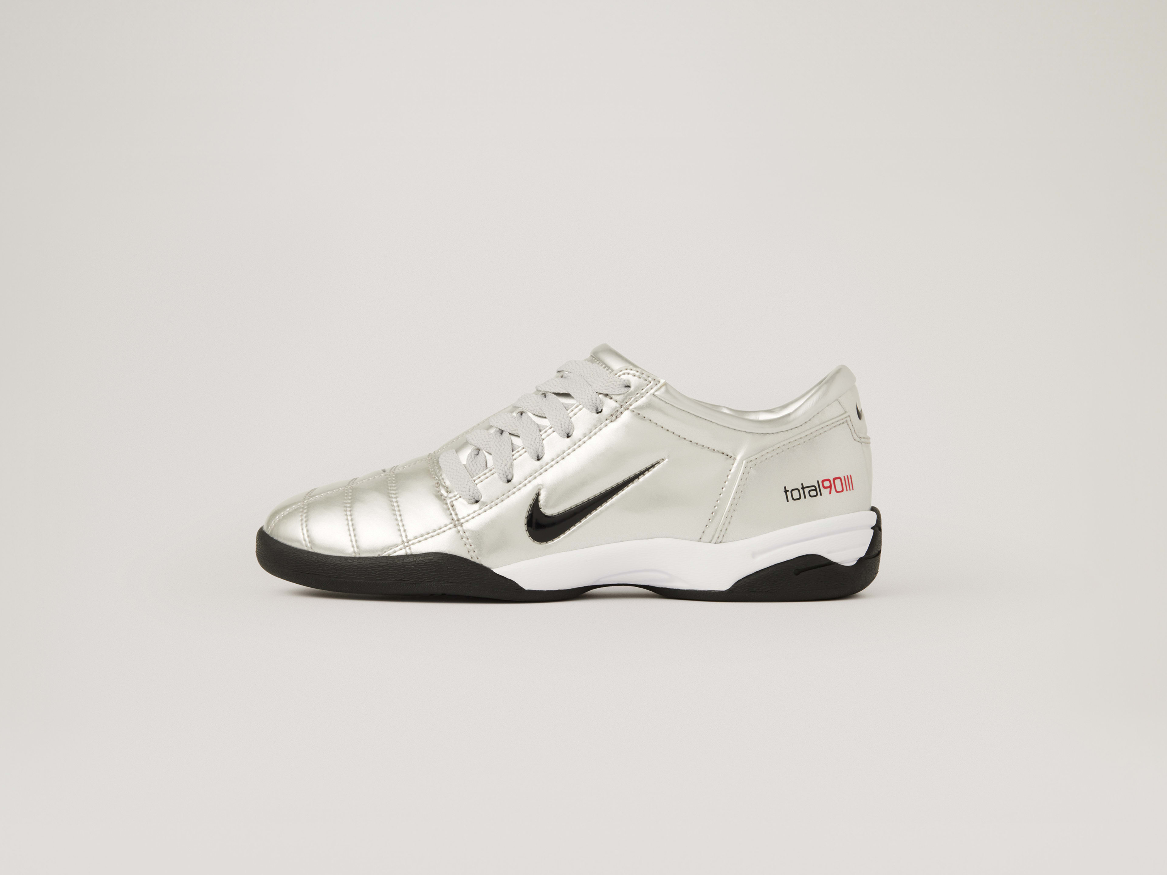 Nike total 90 trainers best sale