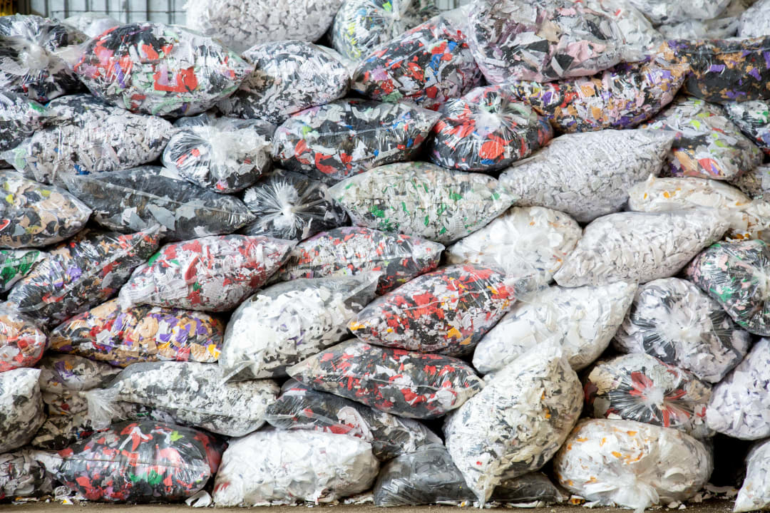 Nike recycled plastic on sale