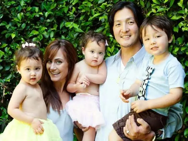 seung yong chung and his children